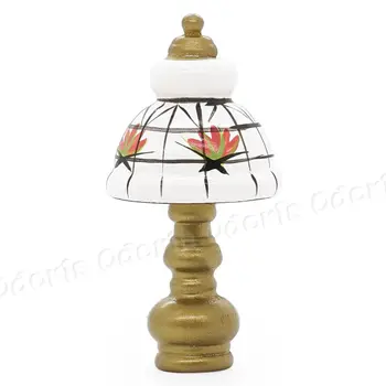 Odoria 1:12 Миниатюрна настолна лампа за четене светлина бяла и златна ретро модел хол спалня Начало Аксесоари за кукли Декор